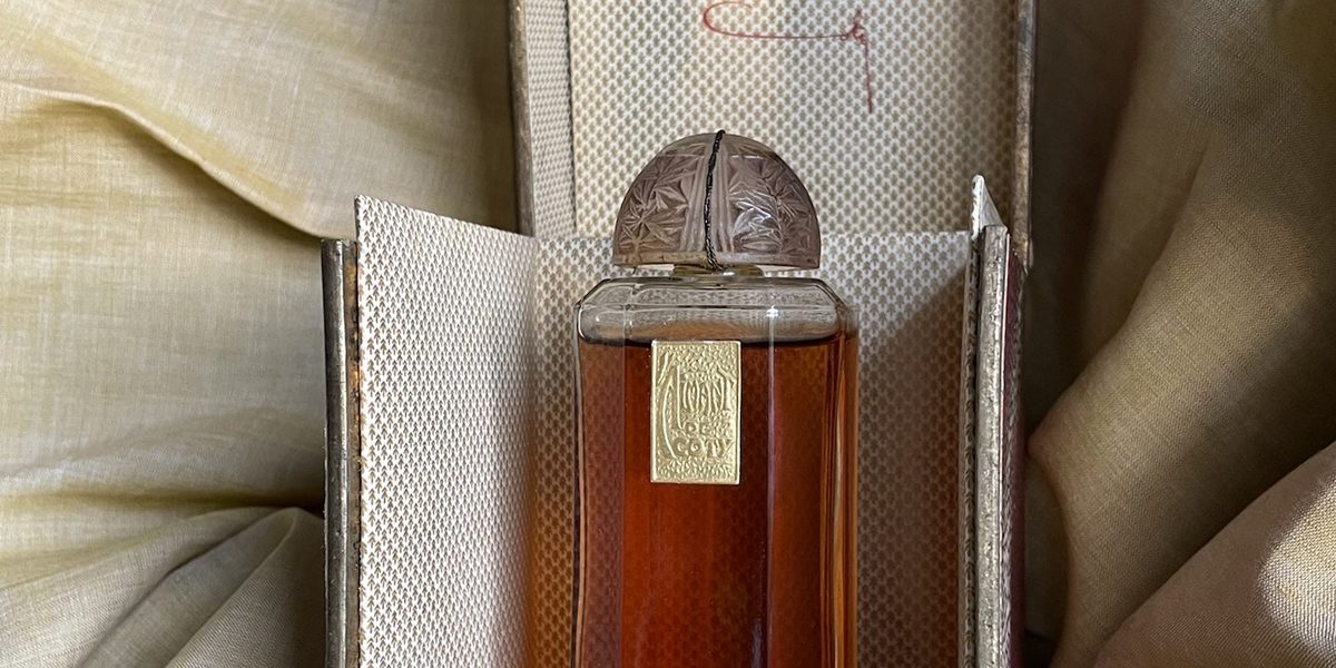 Fragrance Basics: How to Find and Wear a Scent You Love