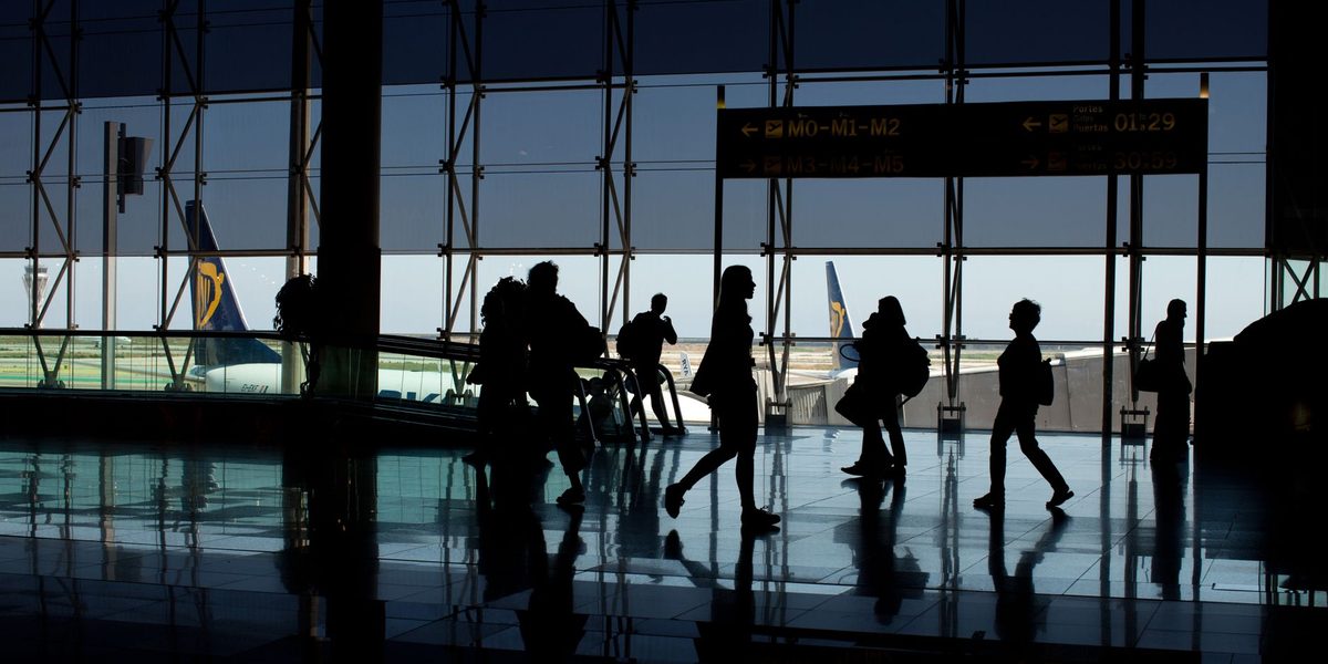 Healthier Choices at the Airport, From Check-In to Boarding